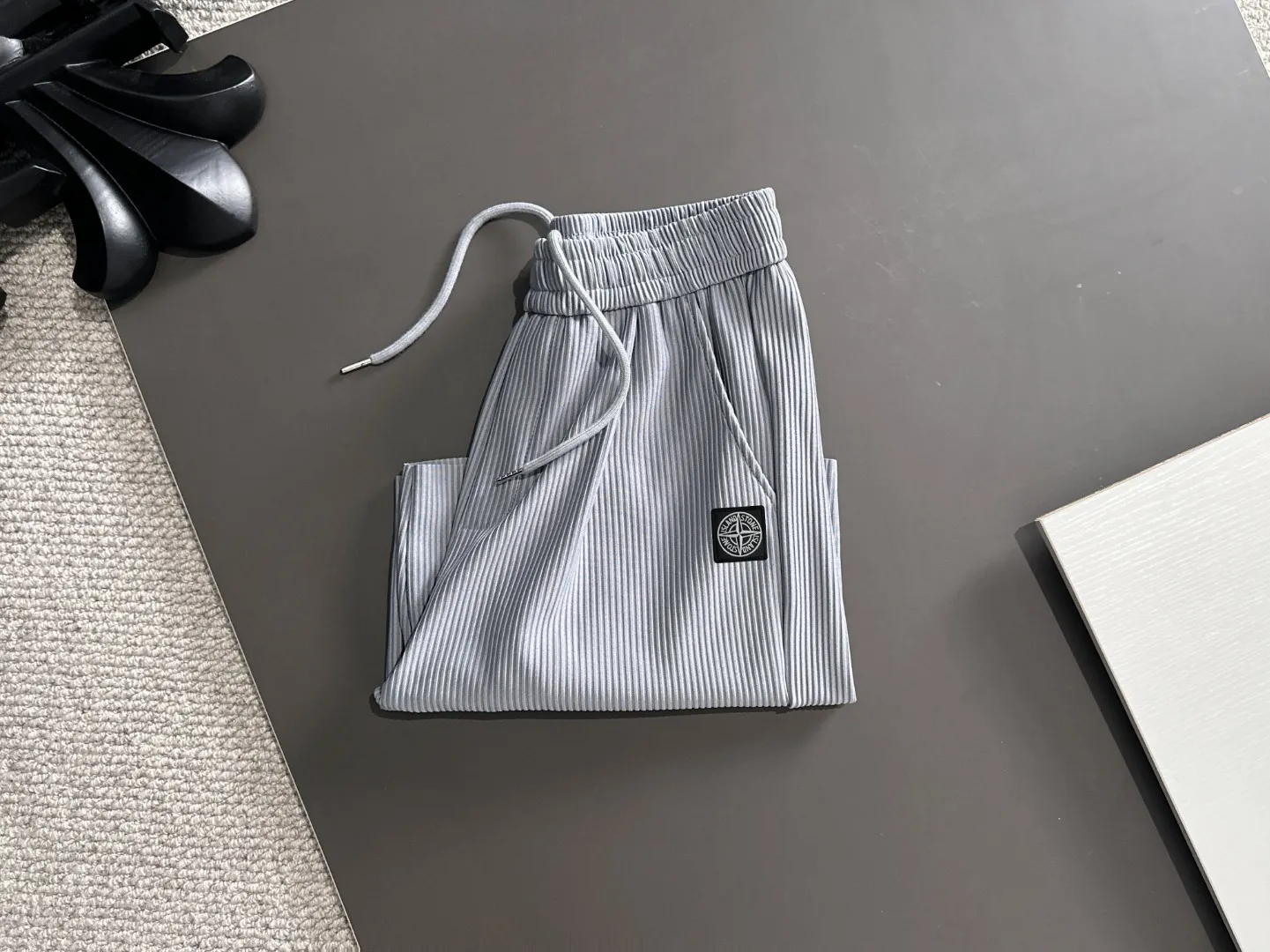 Next day shipping P460 Stone lsland/stone island high quality 2025 spring and summer new casual heavy industry suit exclusively developed by yb! High quality production! Imported custom-made fabrics for foreign orders, with high breathability and comfort, impeccable details, brand element design concept, delicate and soft feel! It presents a casual cut and the upper body shape is great! On sale simultaneously on the official website! From a high-end men's positioning brand, the low-key luxury taste is irresistible! Exquisite workmanship and impeccable quality! The overall style is simple, fashionable and timeless, fully meeting the requirements of stylish and tasteful dressing! Size: M-XXXL
